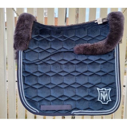 Navy Velvet  med Logo Mattes Schabrak