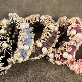 Scrunchie strikk med perler
