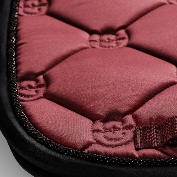Dressur Schabrak Soft  Rouge fra ES