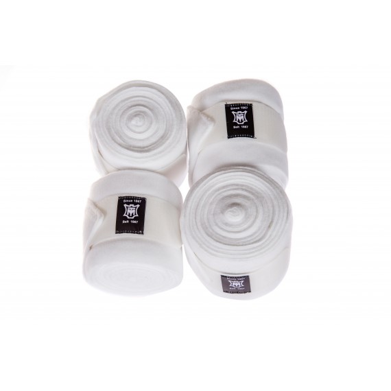 Hvit m/front ull & rhinestone stener  fra Mattes