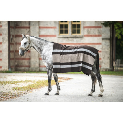 Ull-teppe fra Mattes