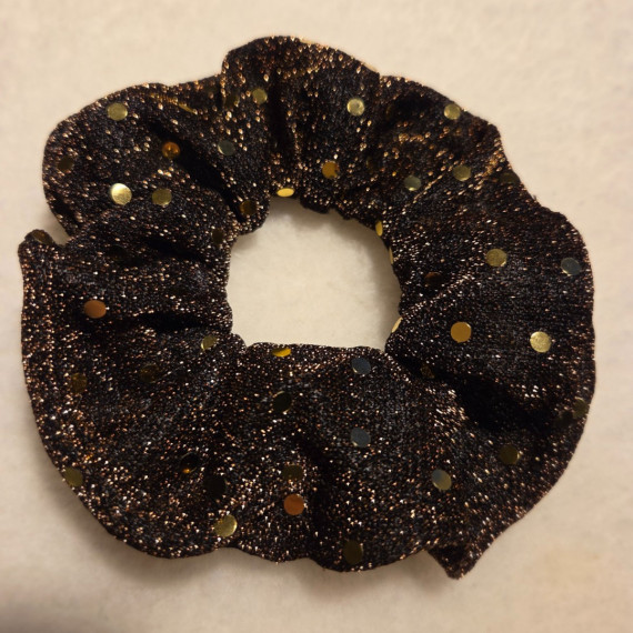 Scrunchie strikk med paljetter